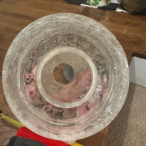 Yankee Candle Frosted Glass Holly berry shade - Picture 3 of 5